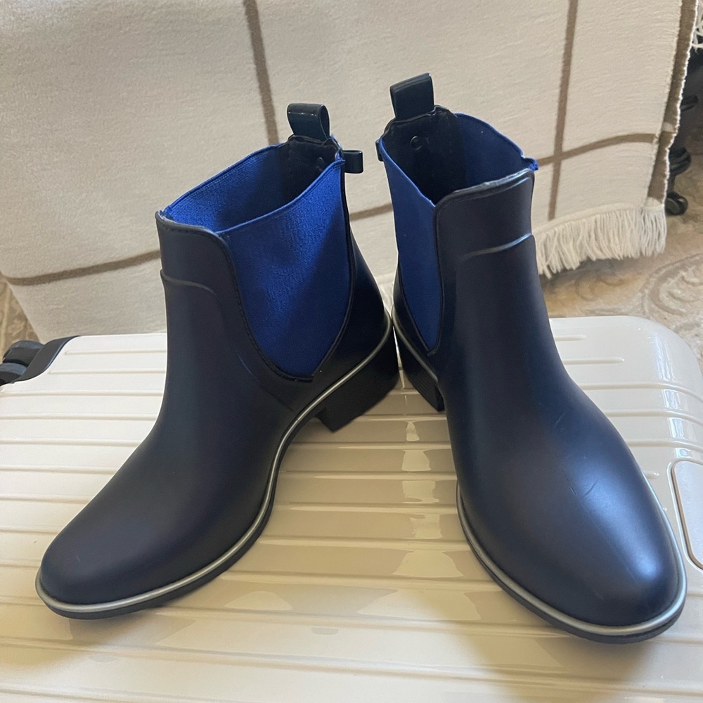 Kate Spade Navy and Black Ankle Boots